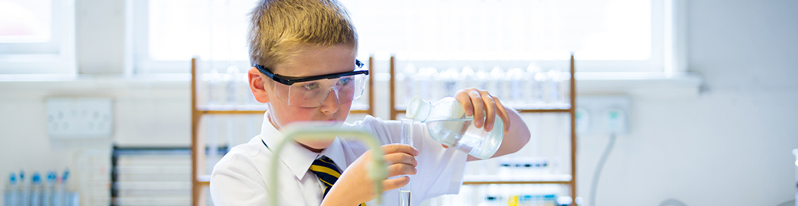 Science lab 1161 300